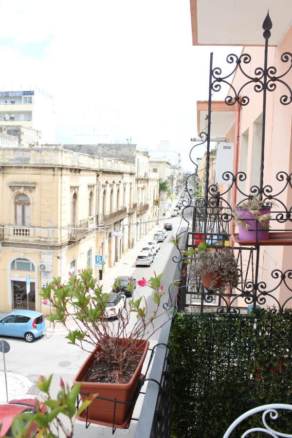 Camelia Apartment Μπρίντιζι Εξωτερικό φωτογραφία